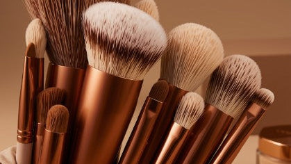 13-Piece Makeup Brush Collection.